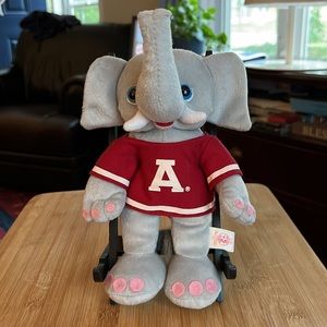 Nike University of Alabama T shirt and Big Al stuffed critter